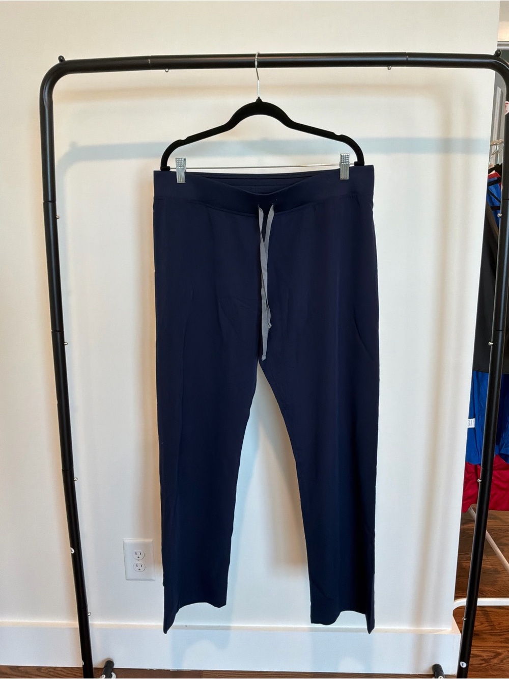 Figs Women's Navy Straight-Leg Scrub Pants with Drawstring